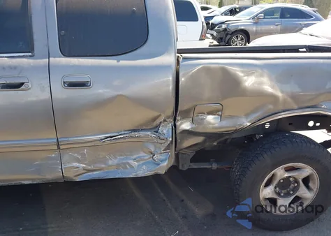 2003 Toyota Tundra Sr5 V8 from USA, damaged, VIN 5TBRT34113S399580